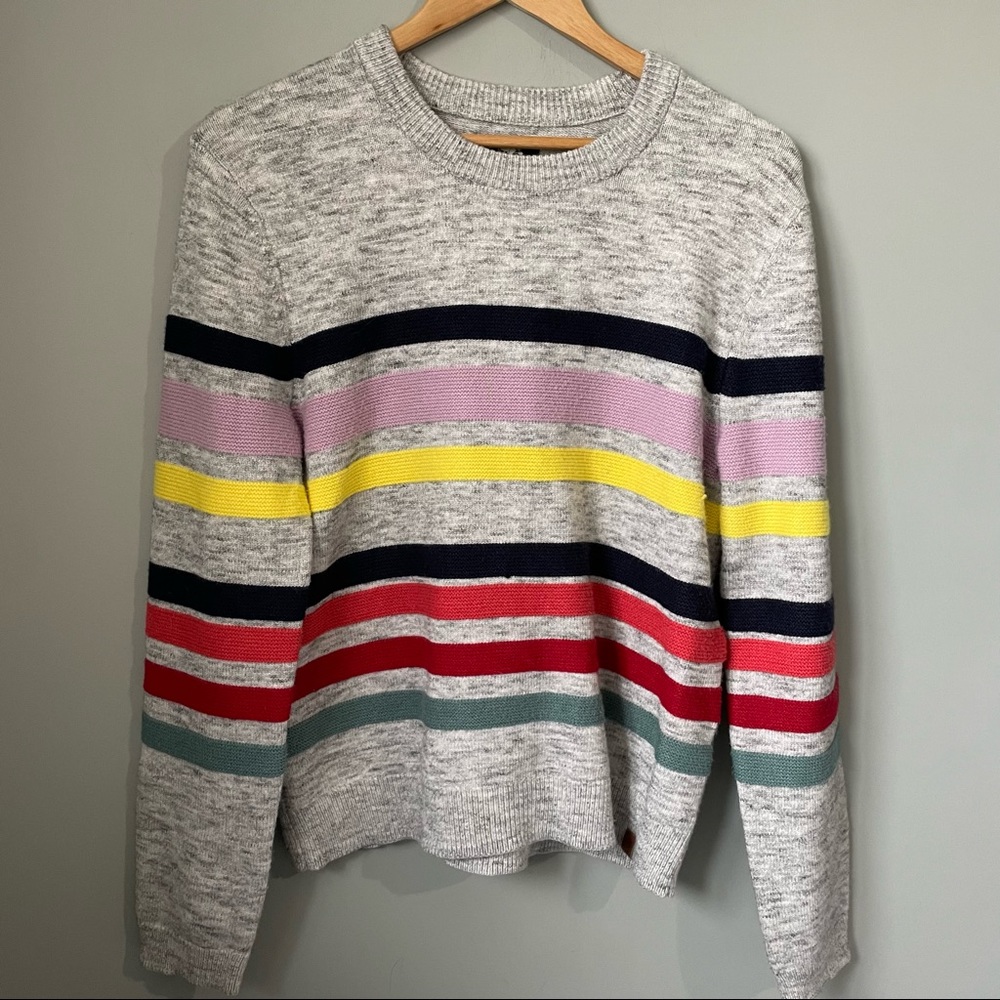 Roots rainbow stripped crew neck sweater size medium